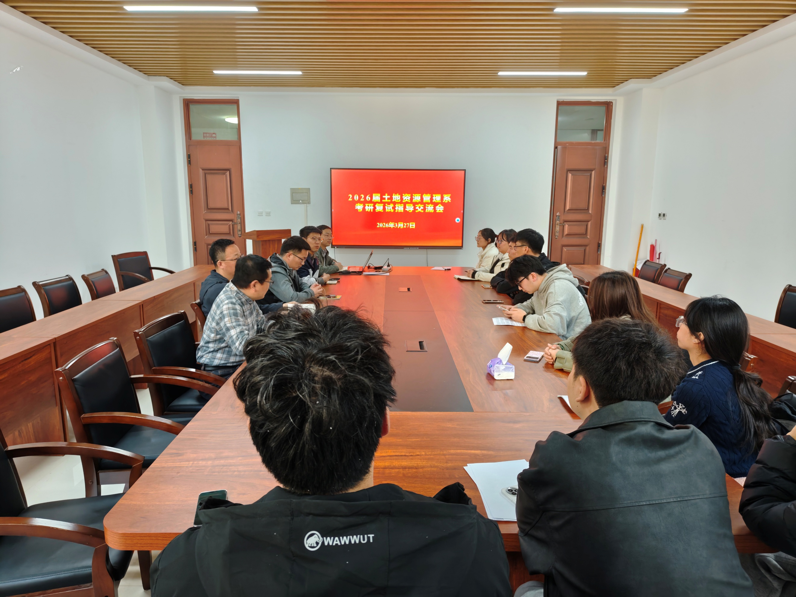 �Ͼ�����