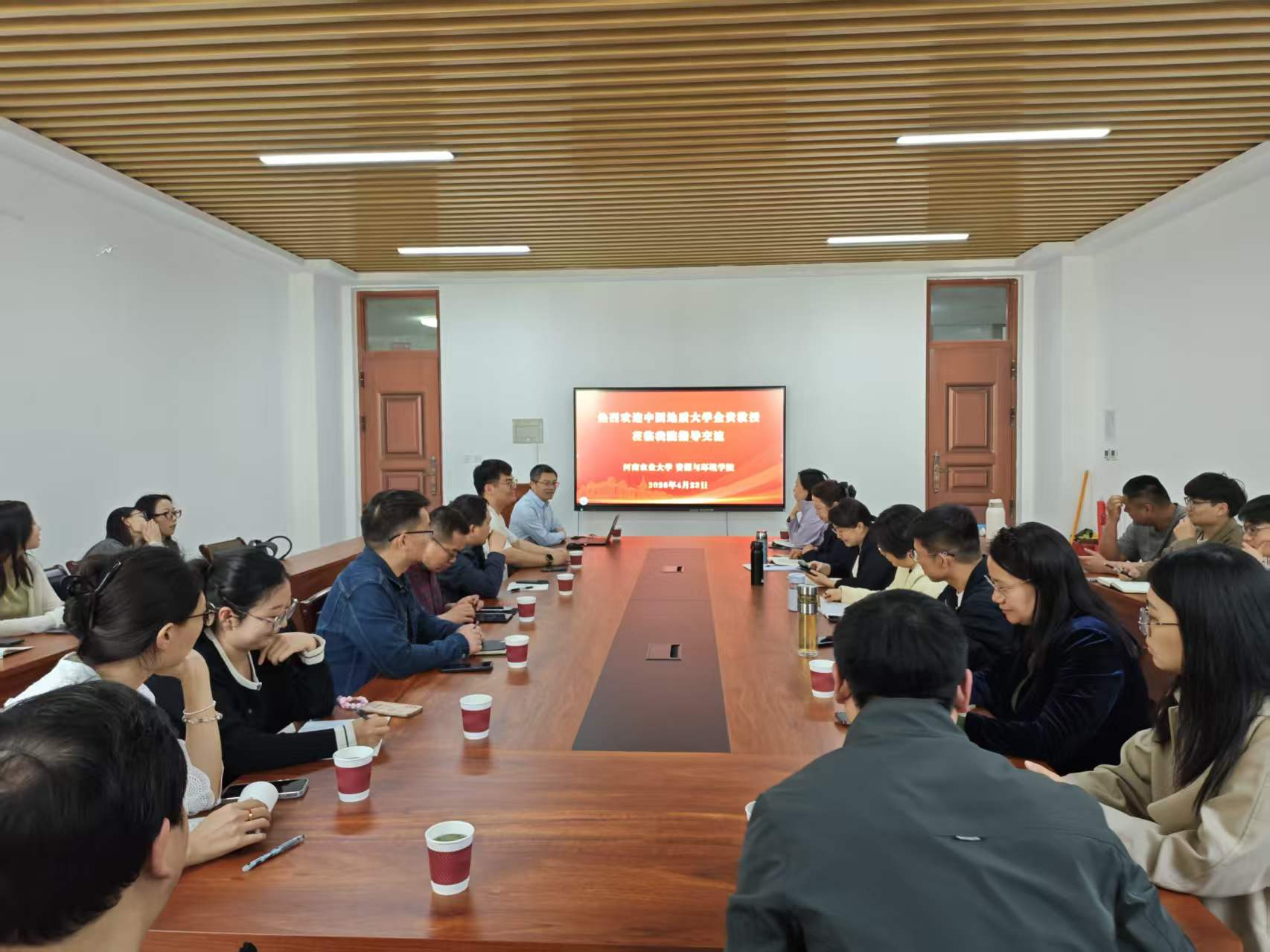 �Ͼ�����