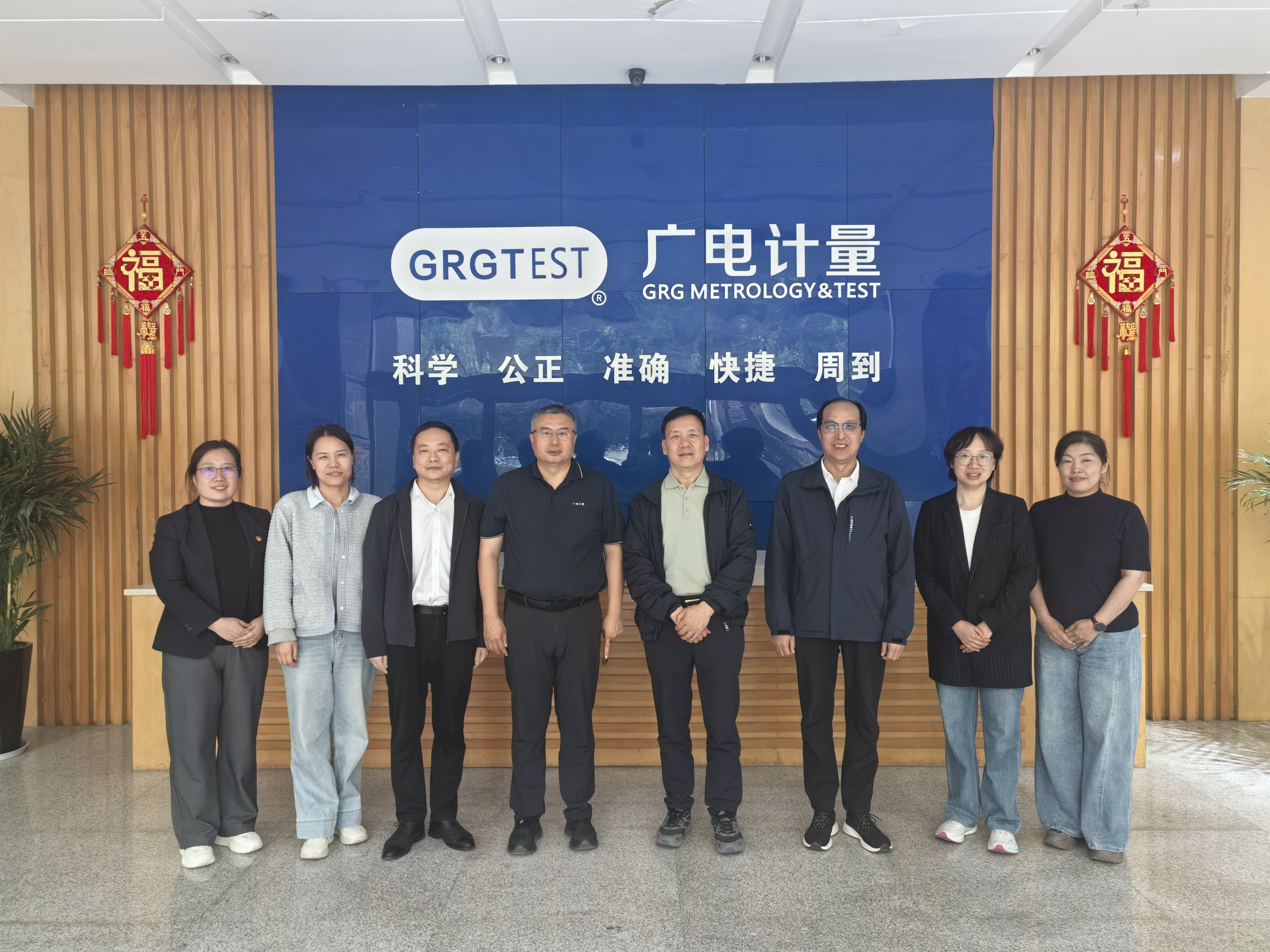 �Ͼ�����