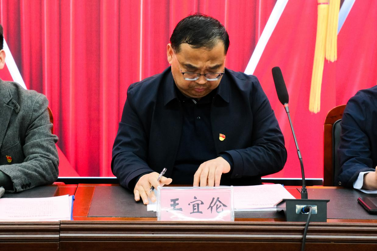 �Ͼ�����